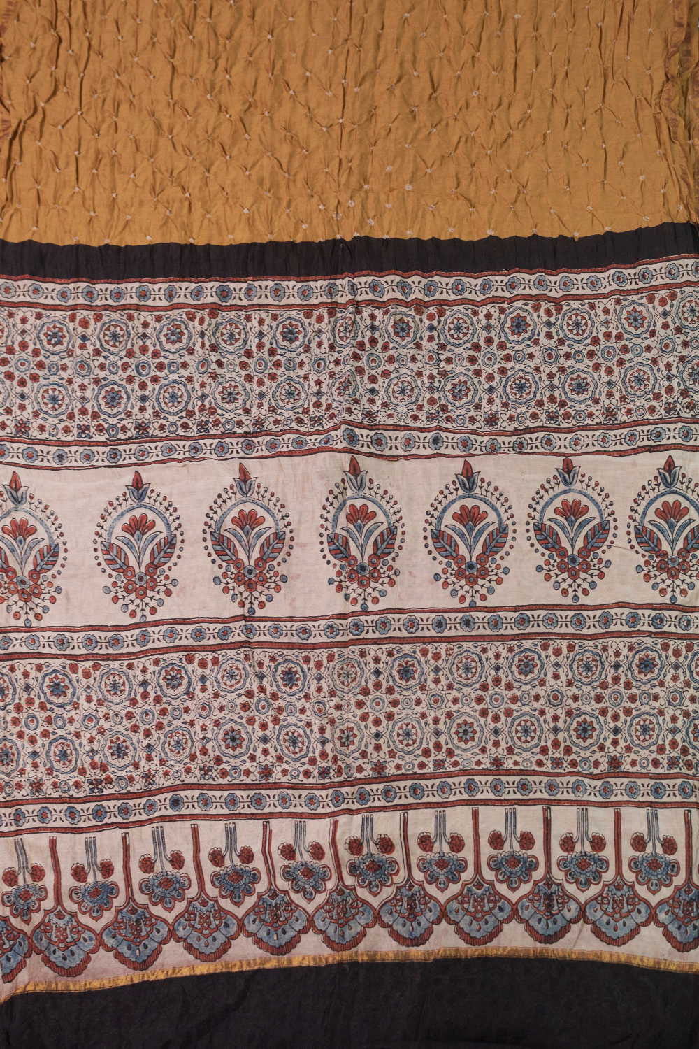 Ajrak Saree - Matkatus