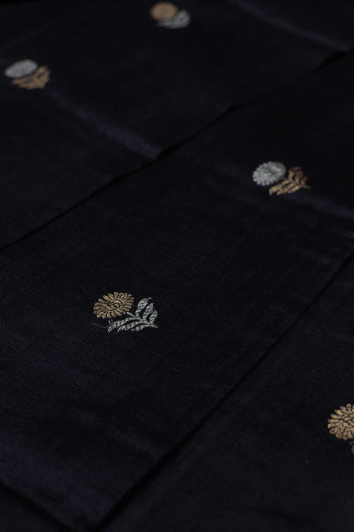 Silk Fabric - Matkatus 