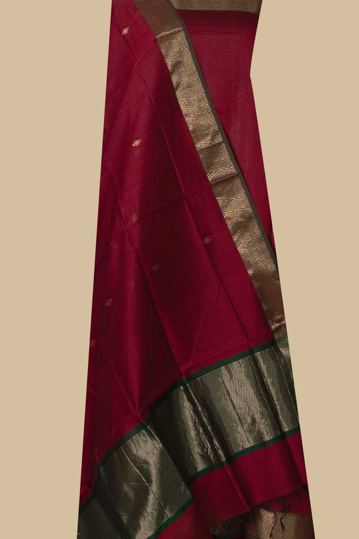 Top and Dupatta - Matkatus
