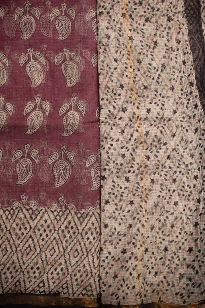 Sarees - Matkatus 