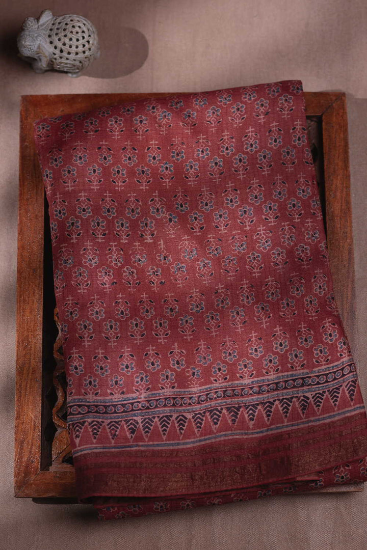 Ajrak Saree - Matkatus 