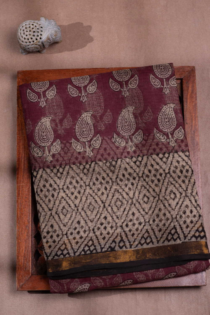 Sarees - Matkatus 