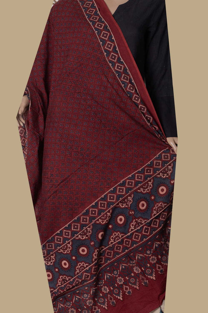 Ajrak Dupatta - Matkatus