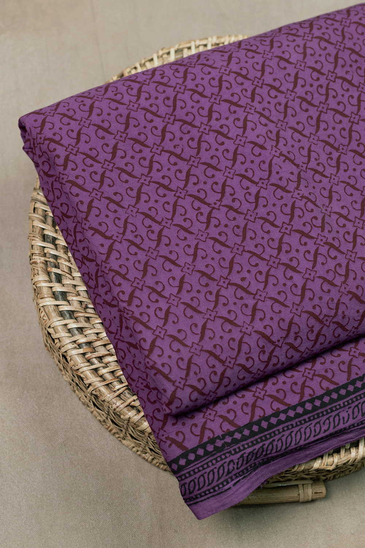 Intricate Patterns Bagh Cotton Fabric - 0.5m