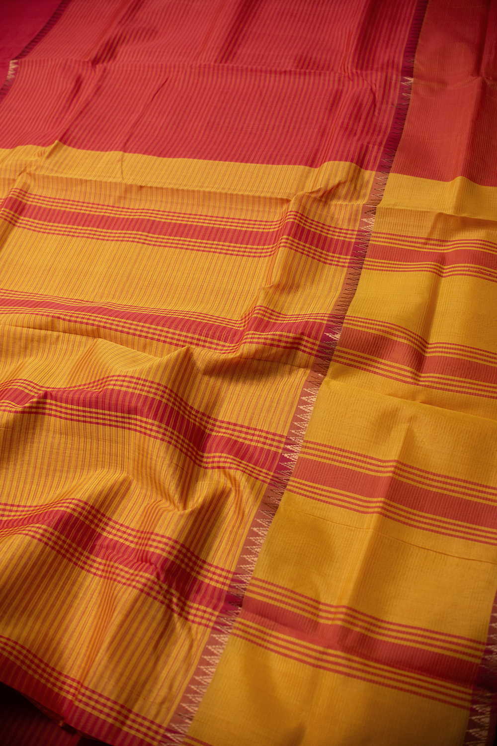 Sarees - Matkatus 