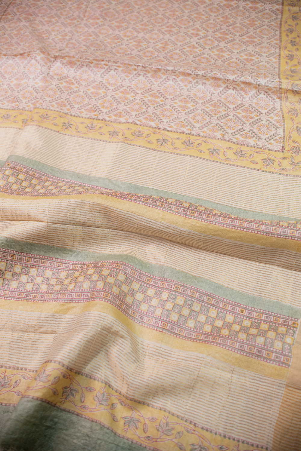 Sarees - Matkatus 