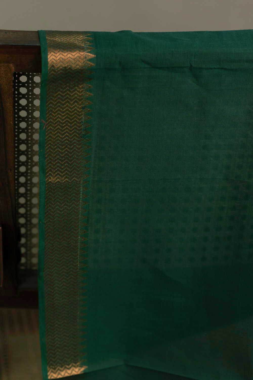 Leaf Green Mangalagiri Border Cotton Fabric