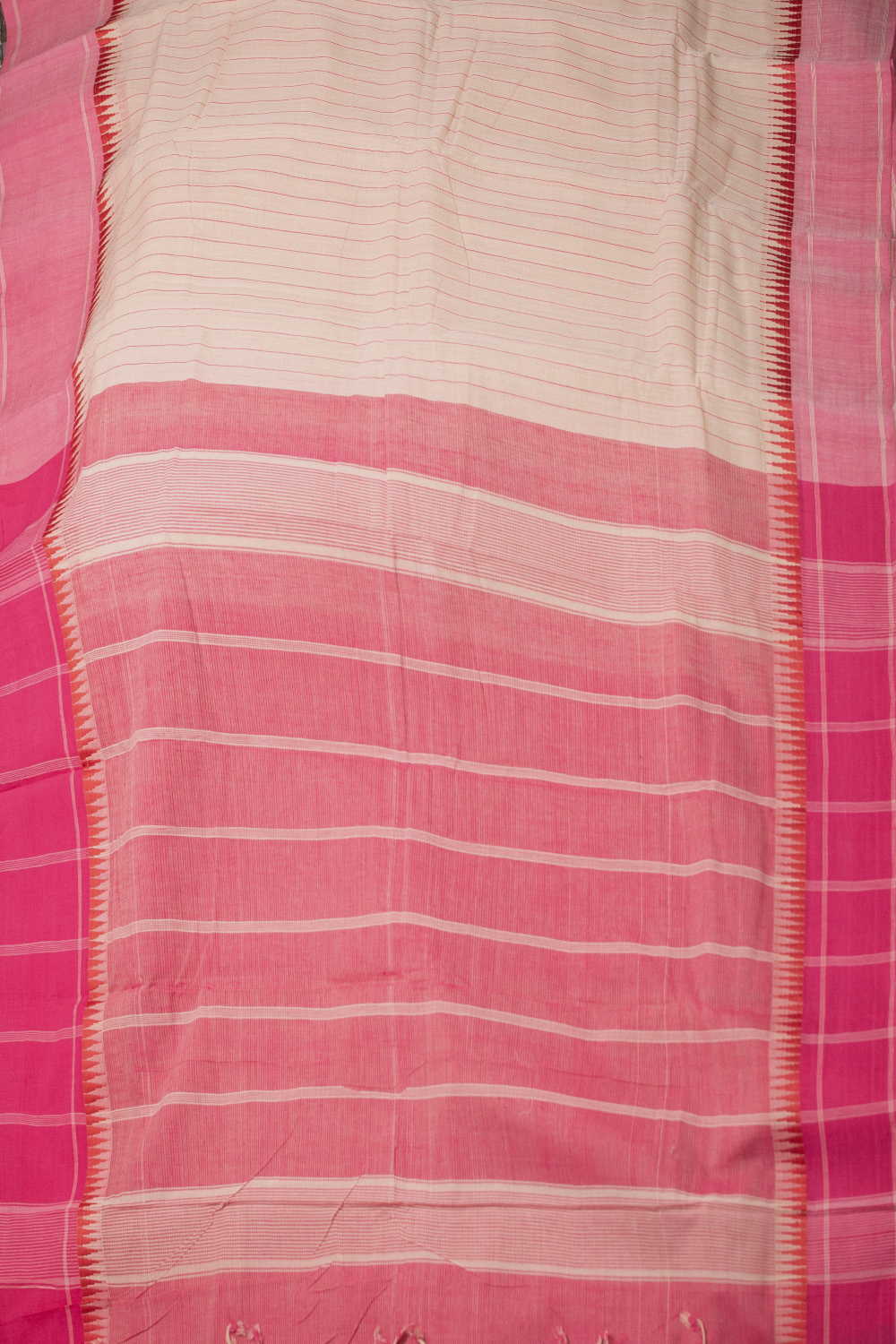 Sarees - Matkatus