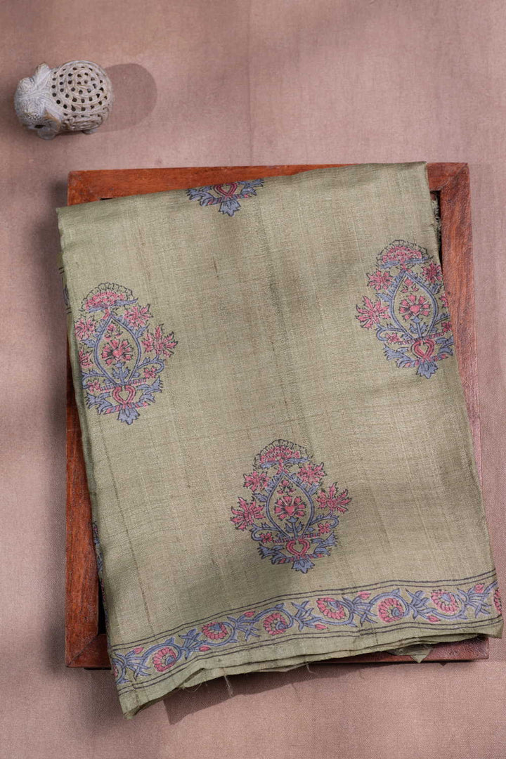 Sarees - Matkatus 