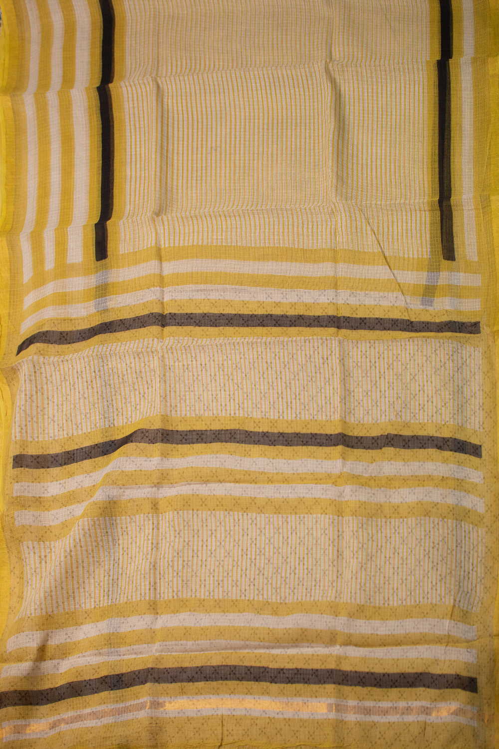 Sarees - Matkatus 