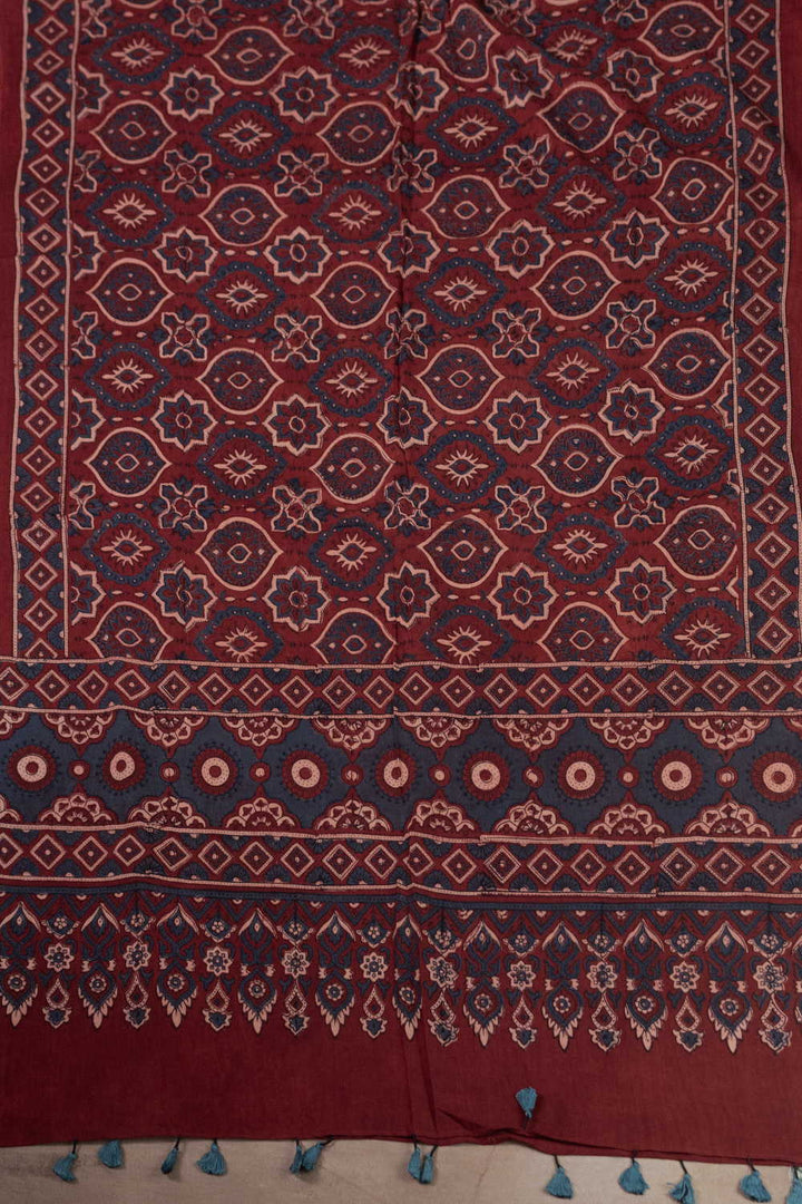 Ajrak Print Dupatta - Matkatus 