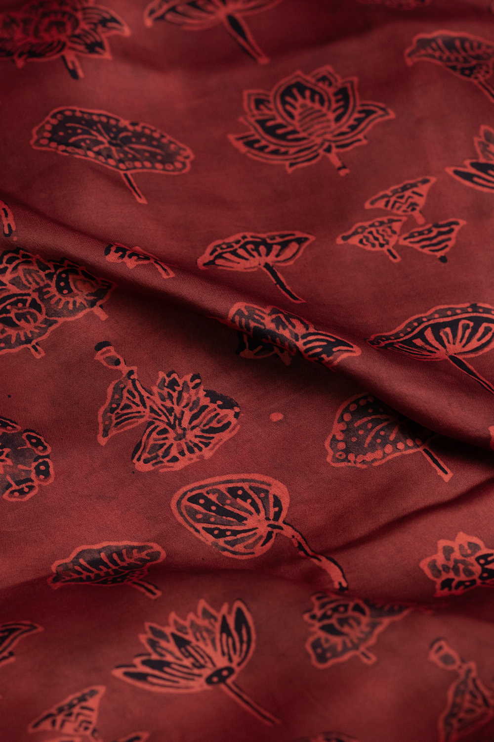 Silk Fabrics - Matkatus 