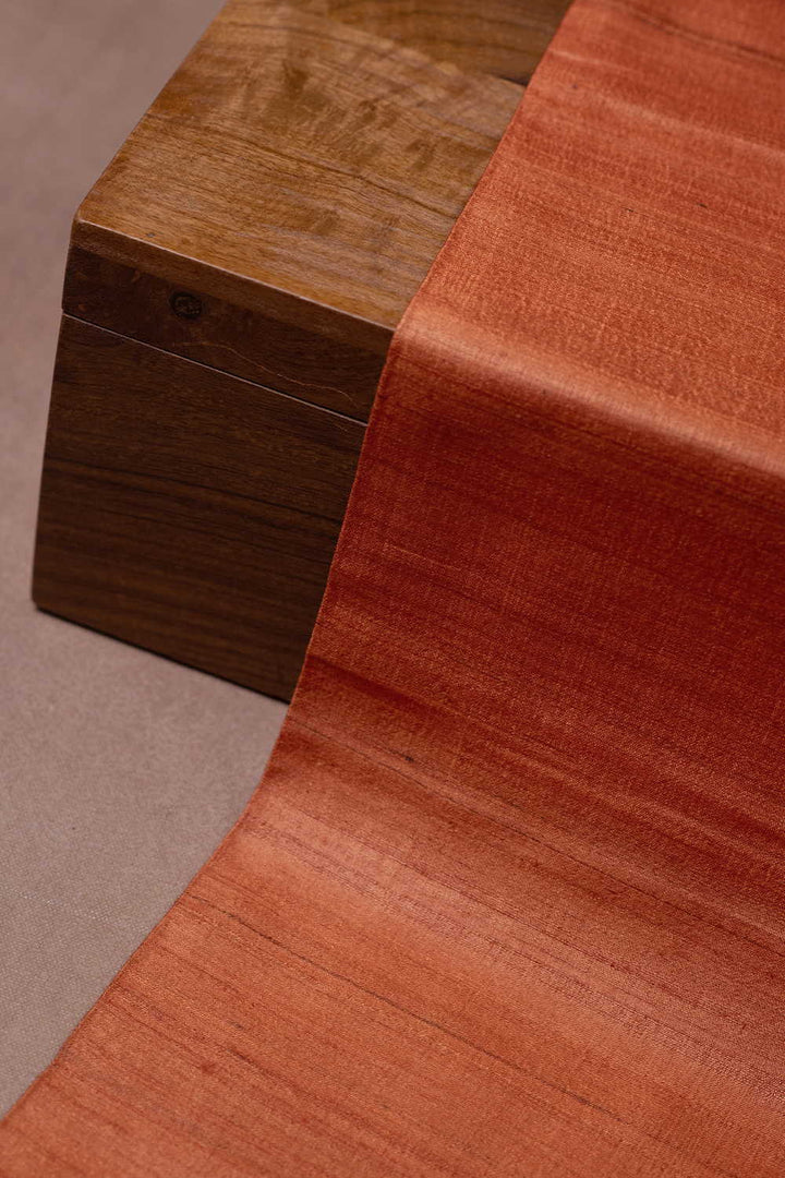Silk Fabric - Matkatus 