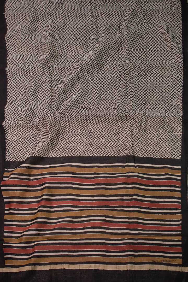 Block Printed Fabric-Matkatus