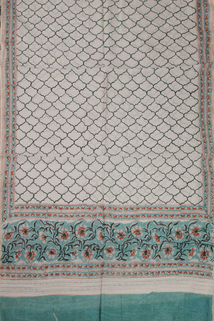 Pattern on Cream Block Printed Chanderi Dupatta