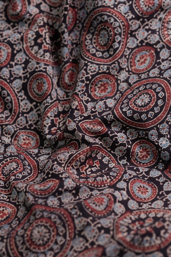 Block Printed Fabric - Matkatus 