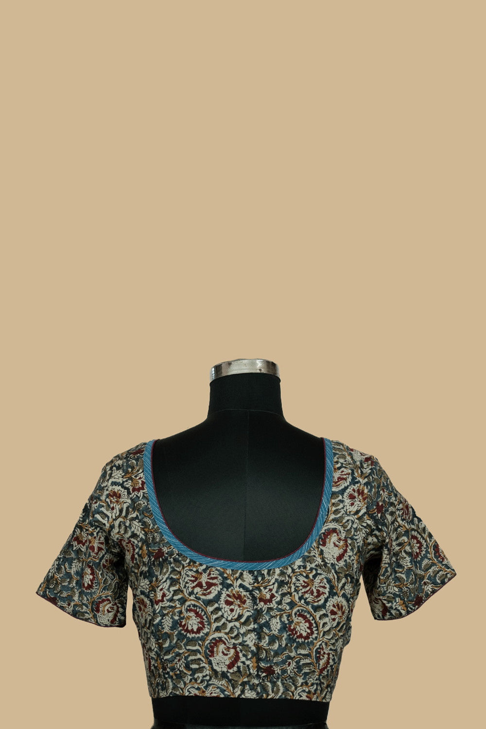 Desingner Blouse - Matkatus