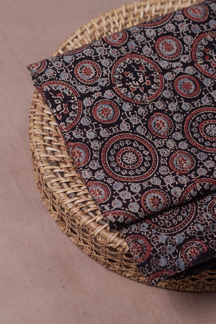 Cotton Fabric - Matkatus 