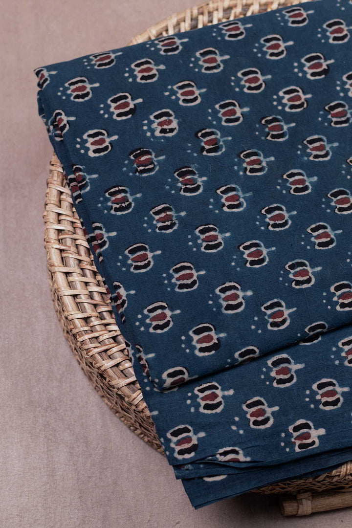 Ajrak Fabrics - Matkatus
