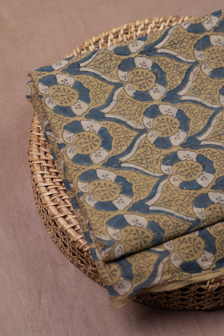 Ajrak fabrics - Matkatus