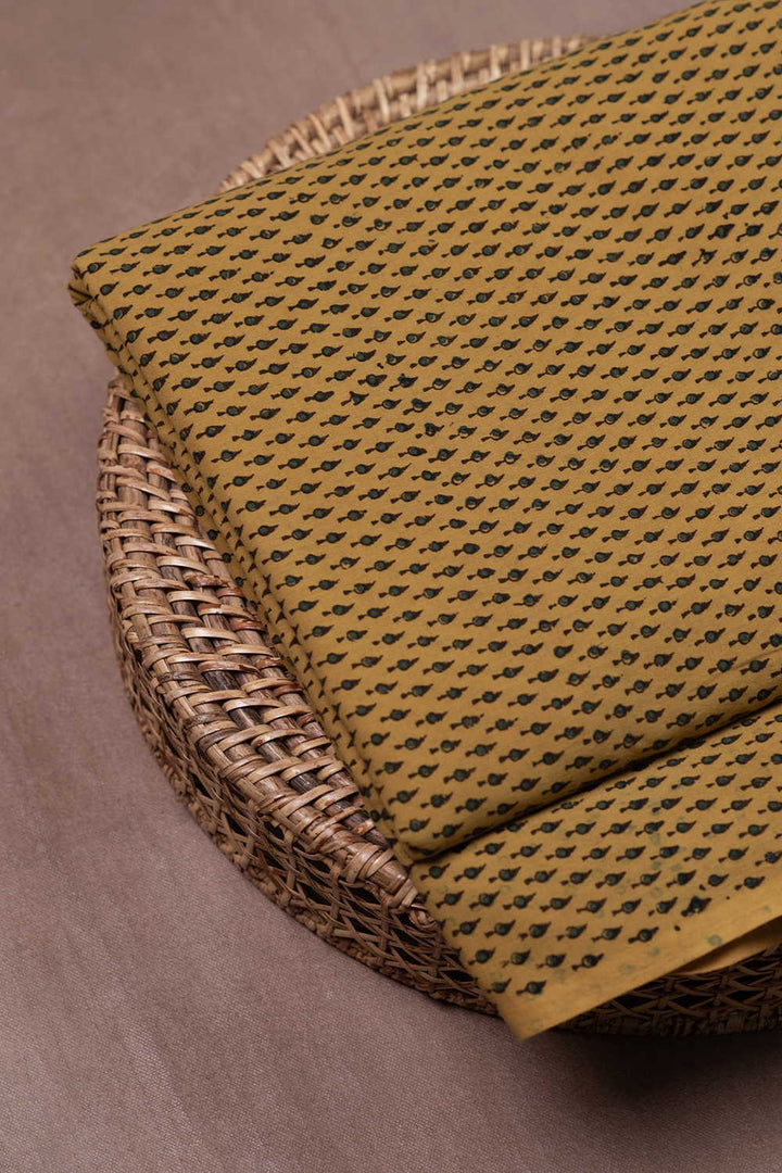 Block Printed Fabric - Matkatus 