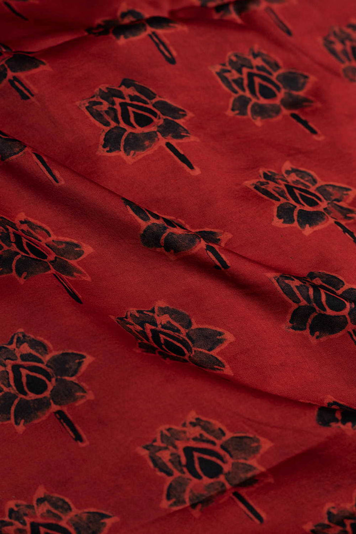 Silk Fabrics - Matkatus 