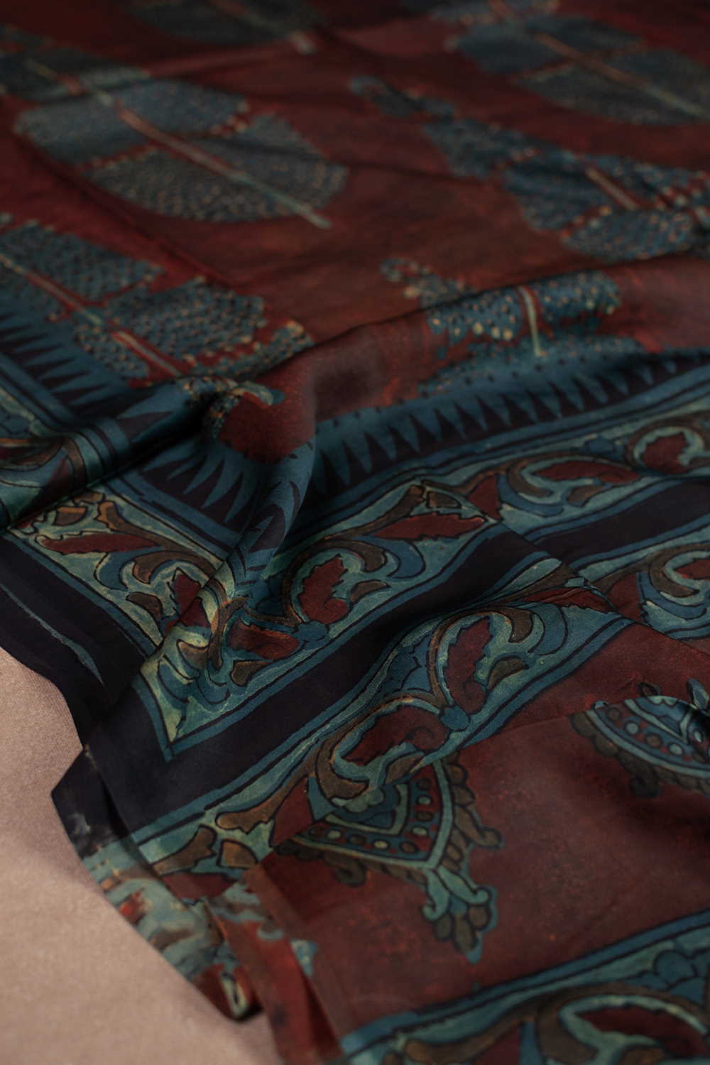 Silk Dupattas - Matkatus 