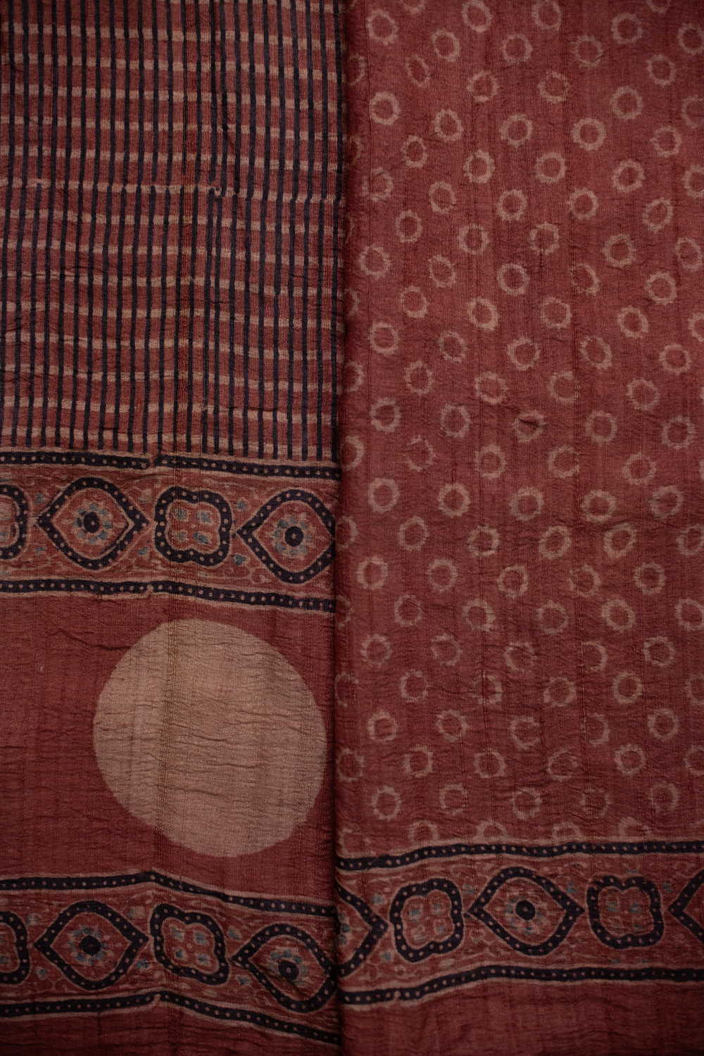 Ajrak Tussar Saree - Matkatus 