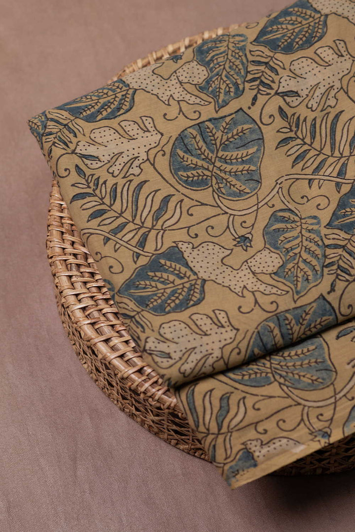 Ajrak fabrics - Matkatus