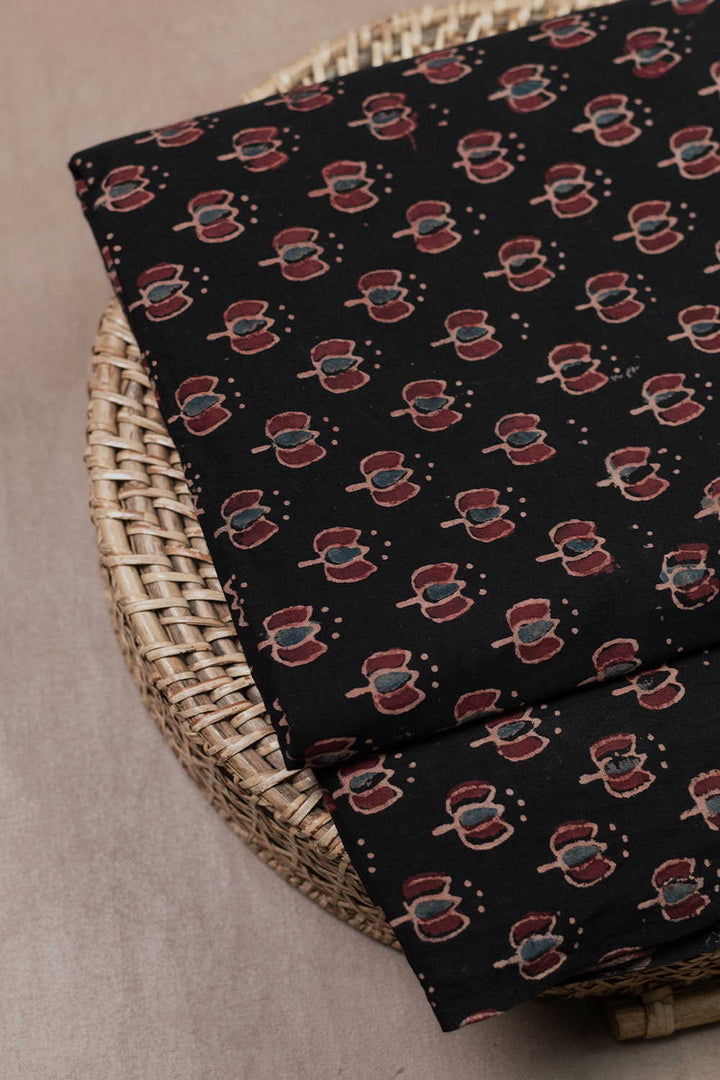 Ajrak Fabrics - Matkatus