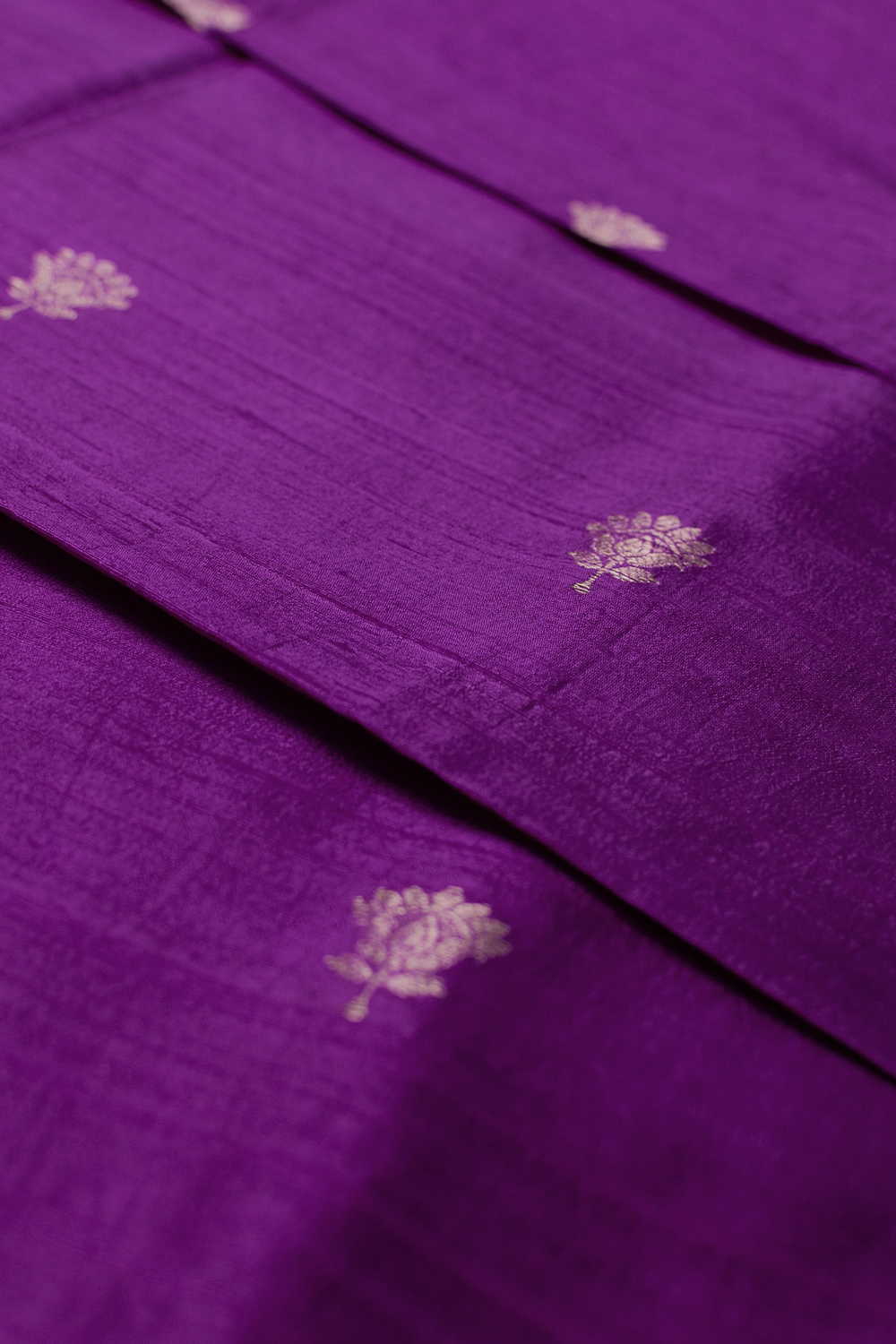 Silk Fabric - Matkatus 