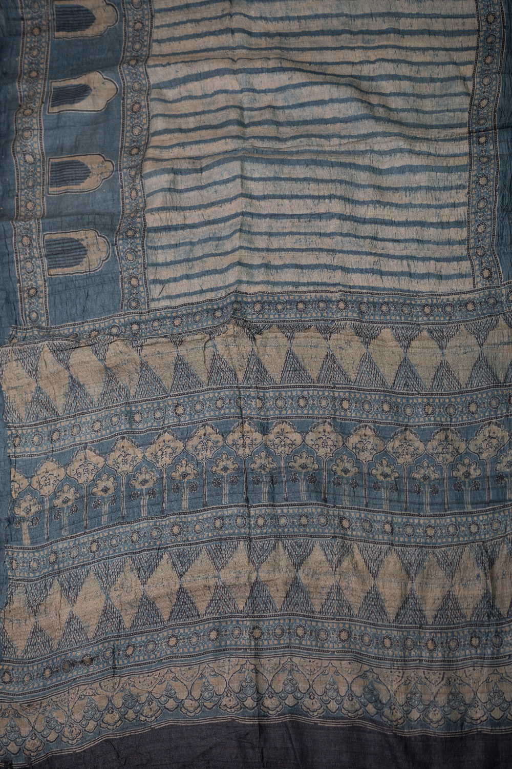 Ajrak Silk Saree - Matkatus 