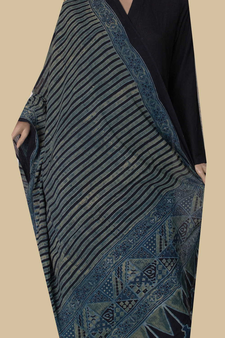 Ajrak Dupatta - Matkatus 