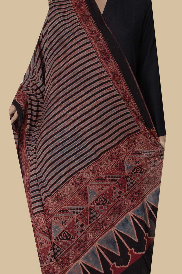Ajrak Dupatta - Matkatus 