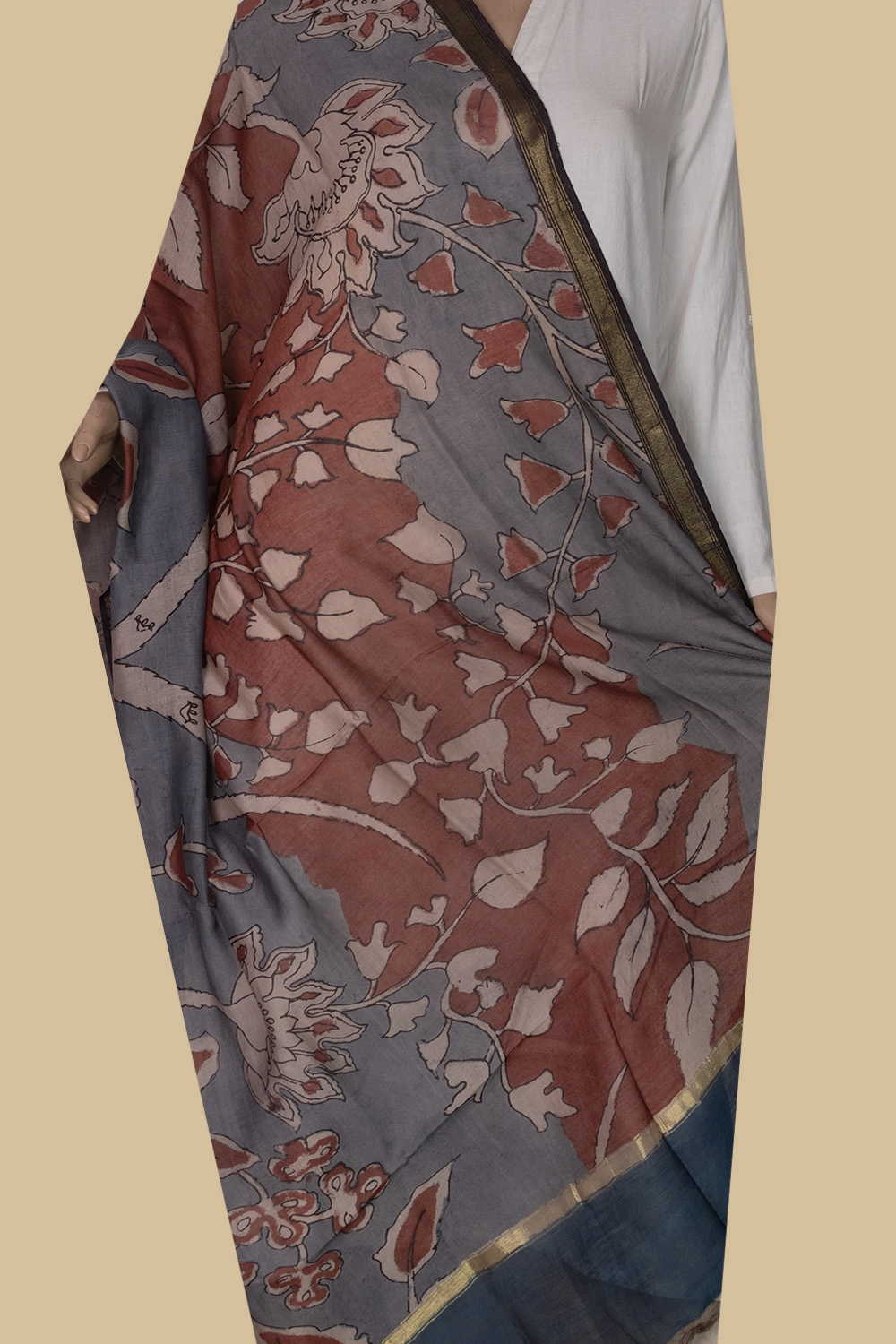 Hand Painted Dupatta - Matkatus 