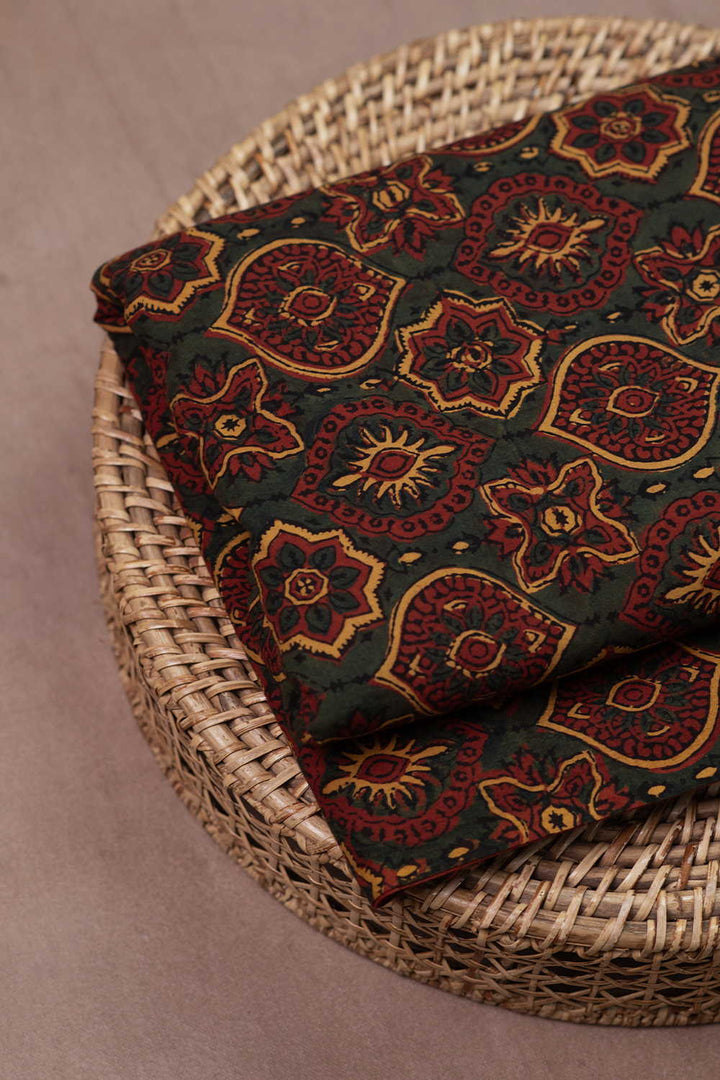Block Printed Fabric - Matkatus 