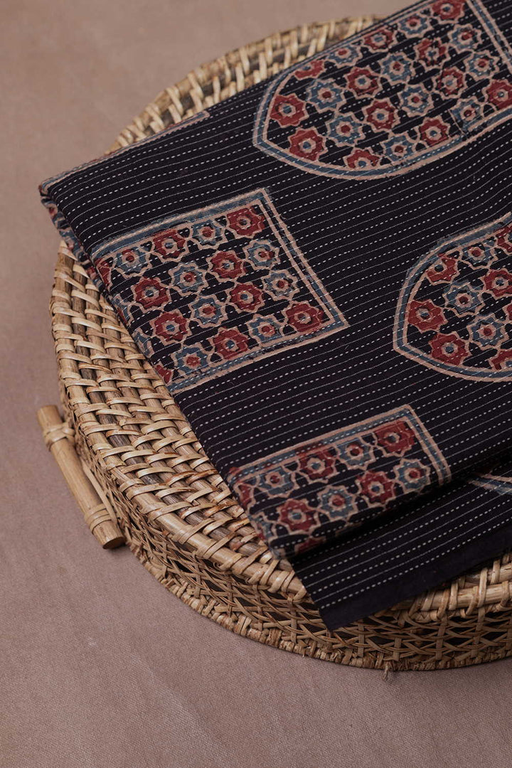 Ajrak Fabric - Matkatus