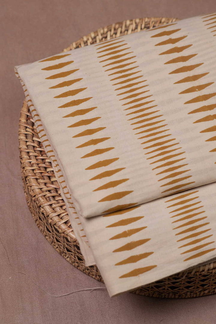 Block Printed Fabric - Matkatus 
