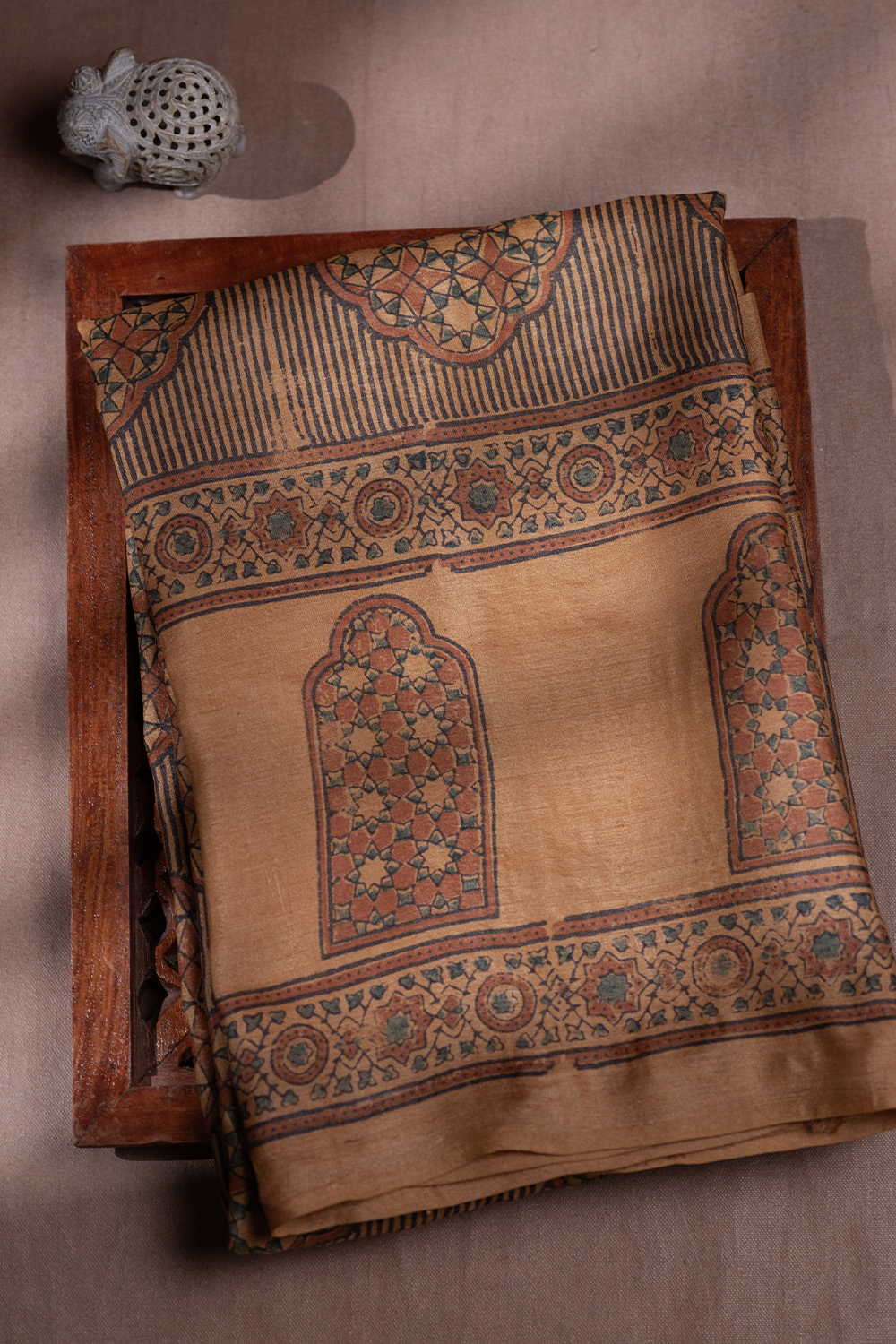 Ajrak Saree - Matkatus 