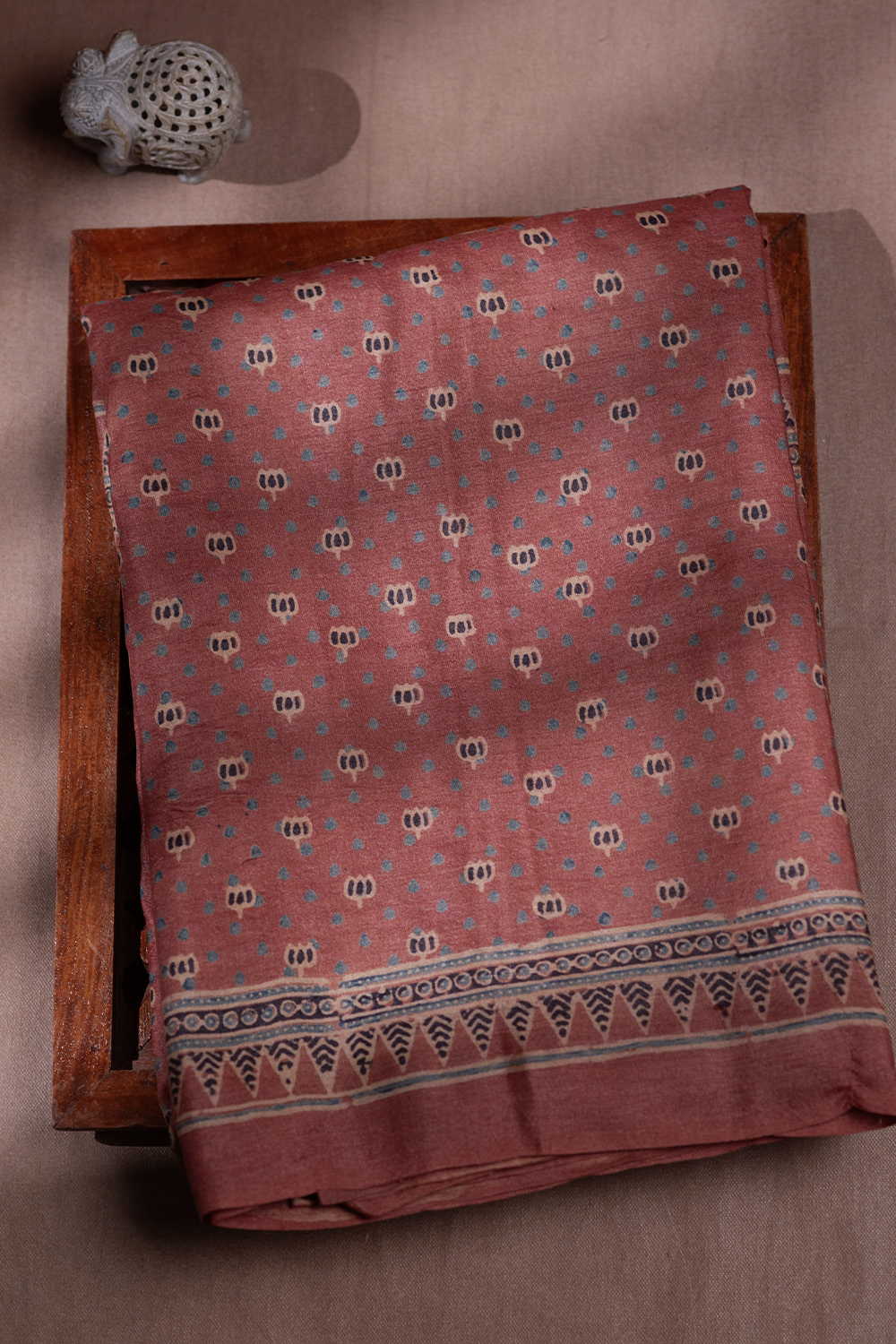 Ajrak Saree - Matkatus 