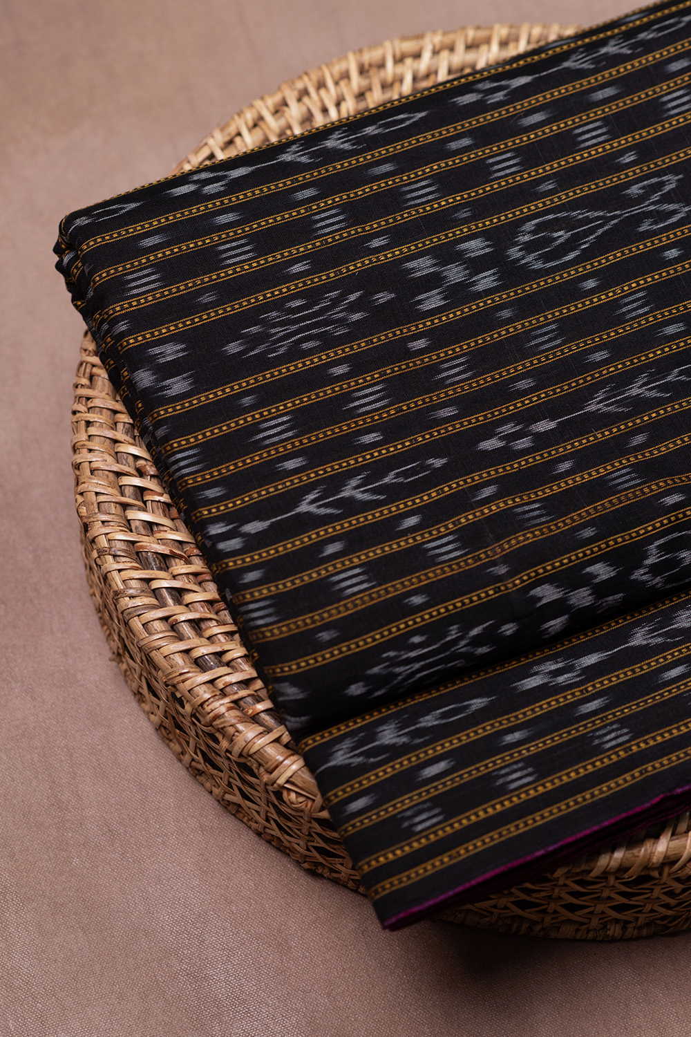 Ikat Fabric - Matkatus 
