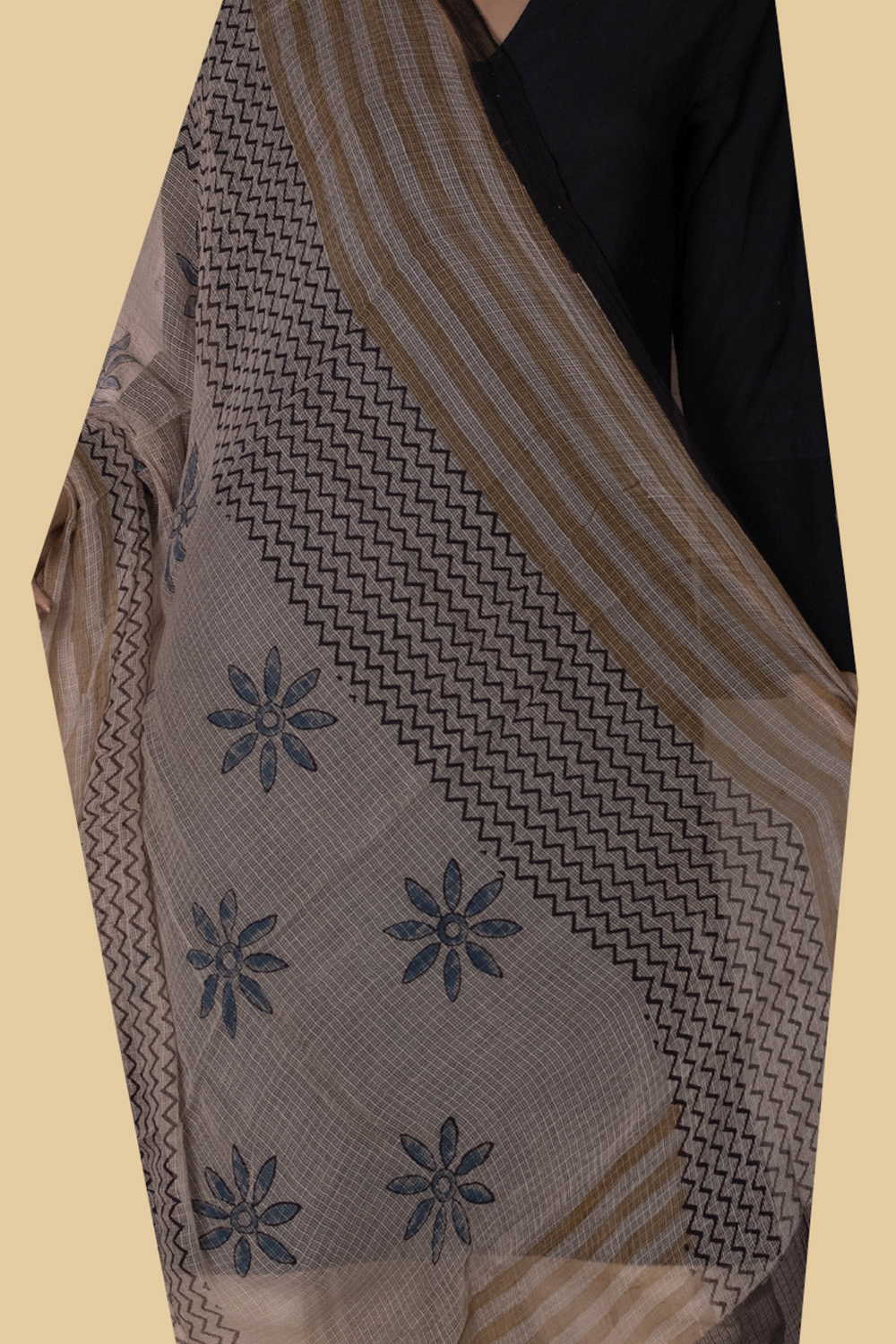 Ajrak Dupatta - Matkatus