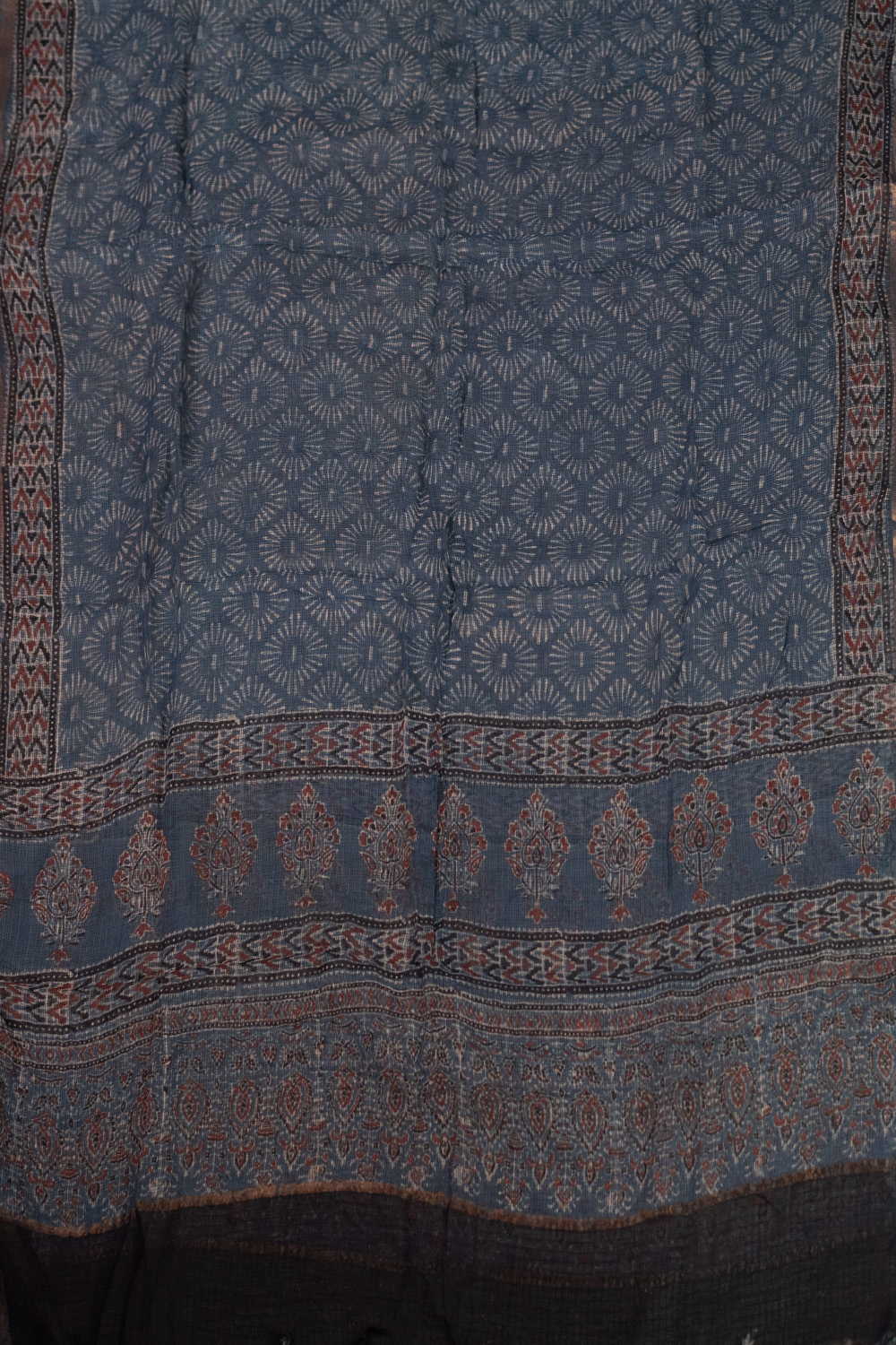 Ajrak Print Dupatta - Matkatus 