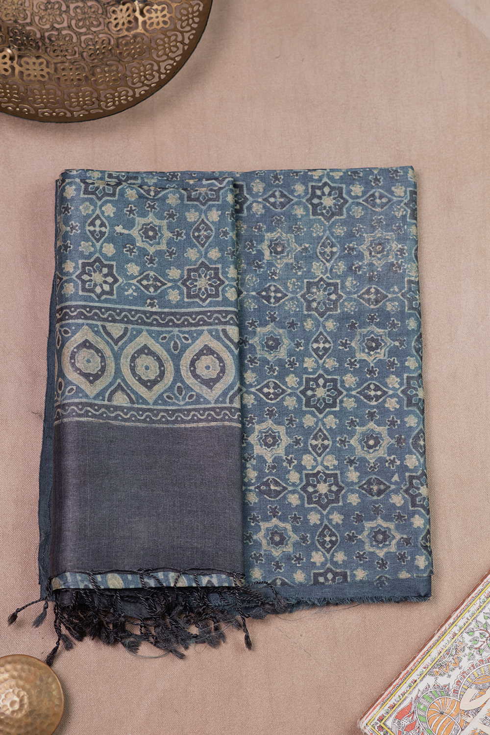 Top & Dupatta -Matkatus 