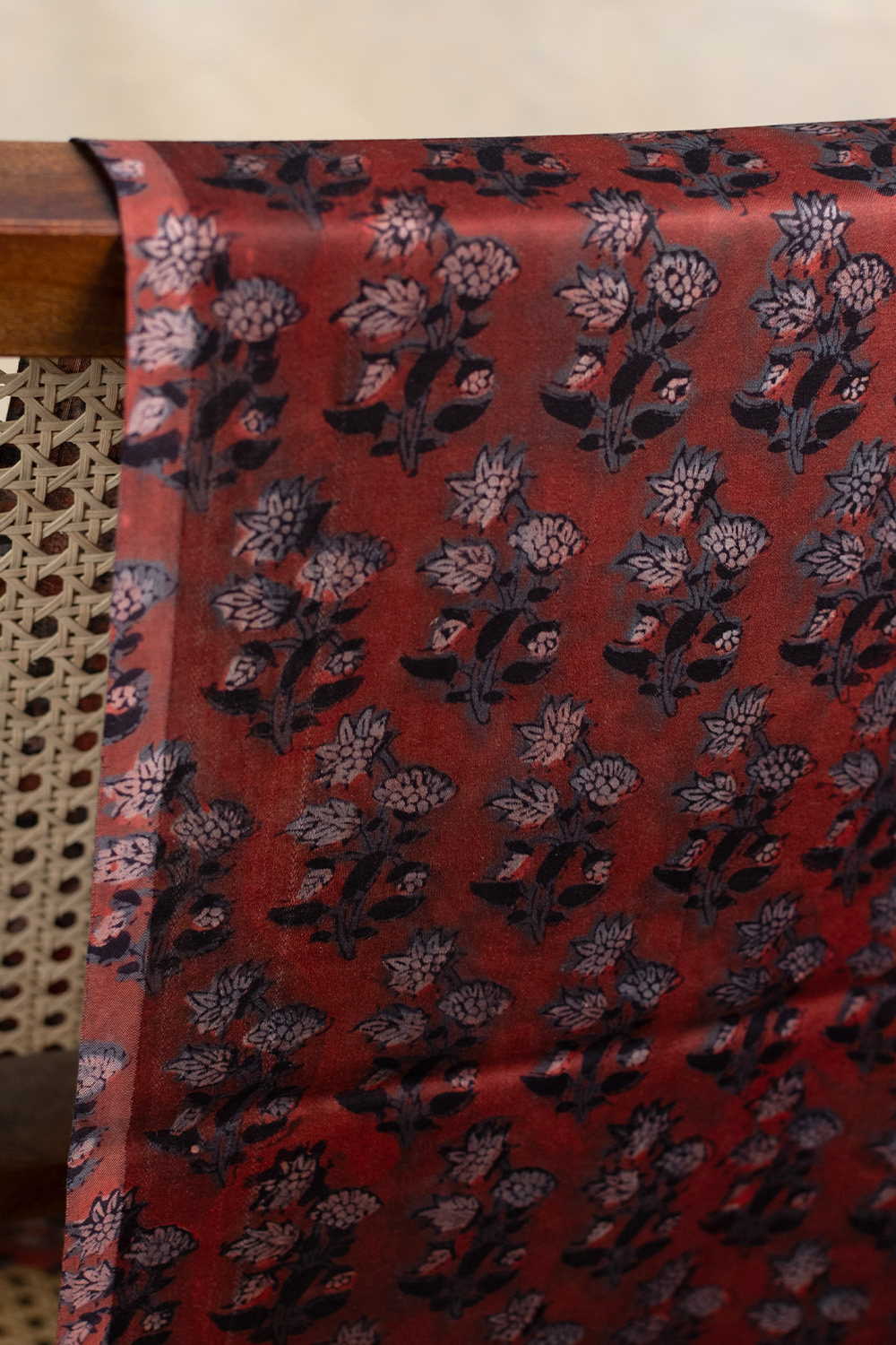 Silk Fabrics - Matkatus