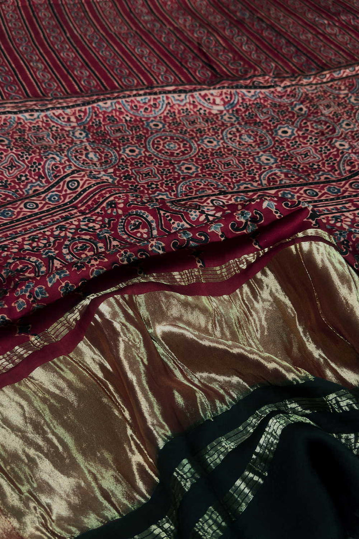 Silk Dupattas - Matkatus 