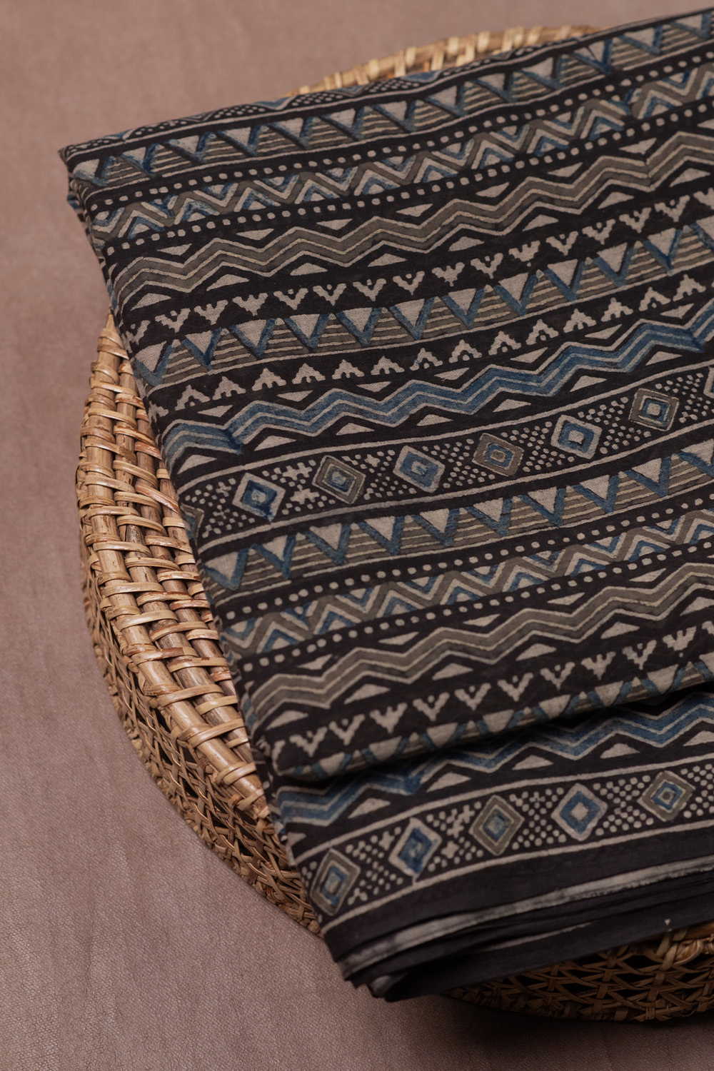 Ajrak fabrics - Matkatus
