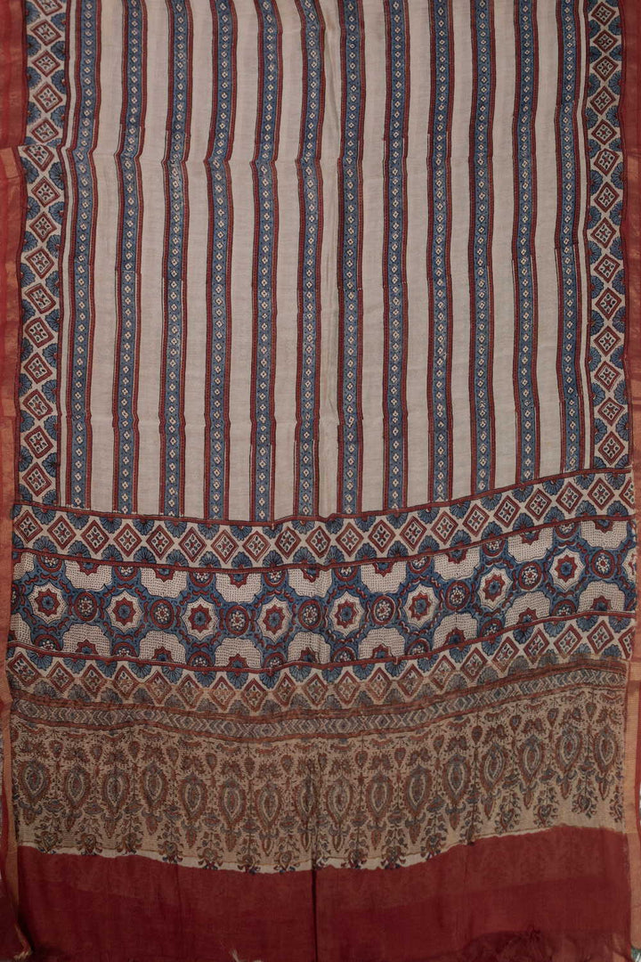 Ajrak Print Dupatta - Matkatus 