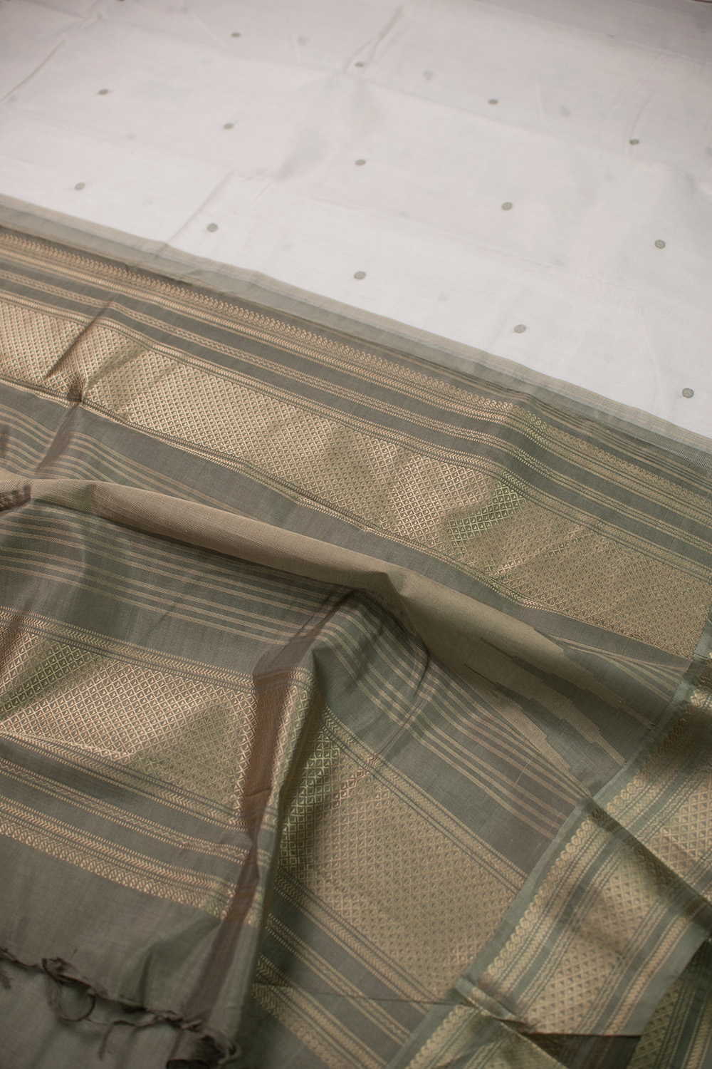 Sarees - Matkatus 