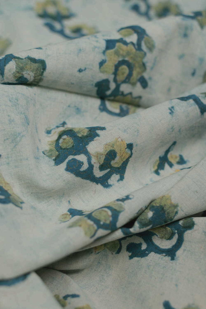 Cotton Fabric-Matkatus 